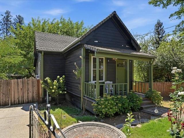 House for sale in Grass Valley, California
