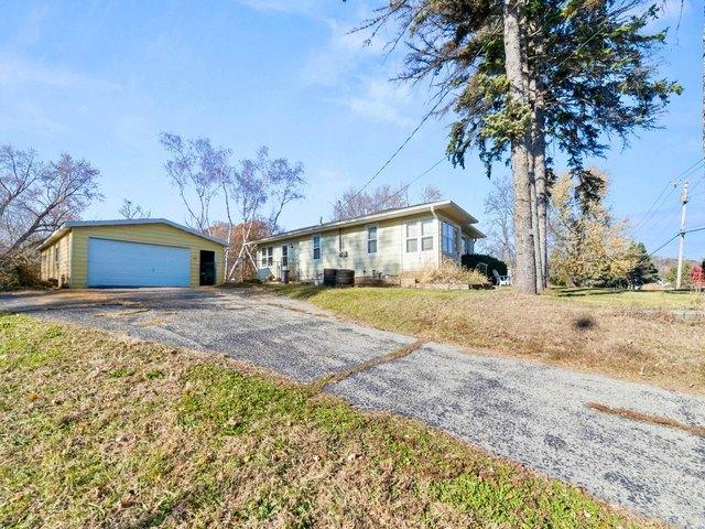 House for sale in Twin Lakes, Wisconsin