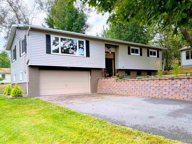 House for sale in Marquette, Michigan