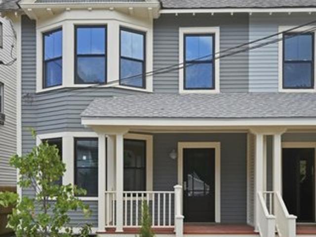 Townhouse for sale in Kingston, New York
