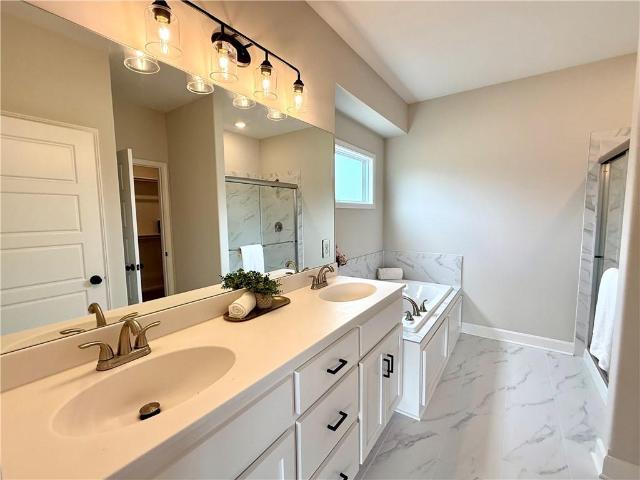 House for sale in Kearney, Missouri