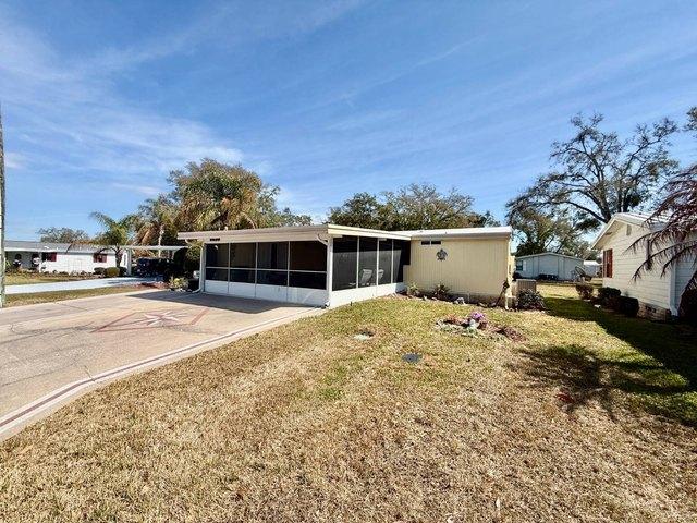 House for sale in Lady Lake, Florida
