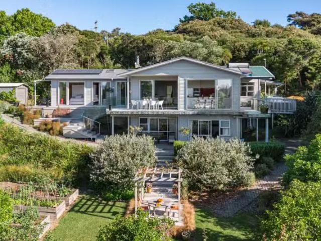 House for sale in Kawau Island
