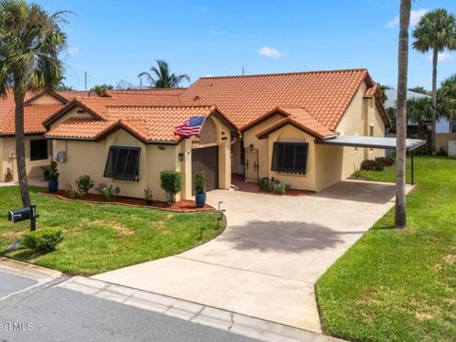Townhouse for sale in Satellite Beach, Brevard County