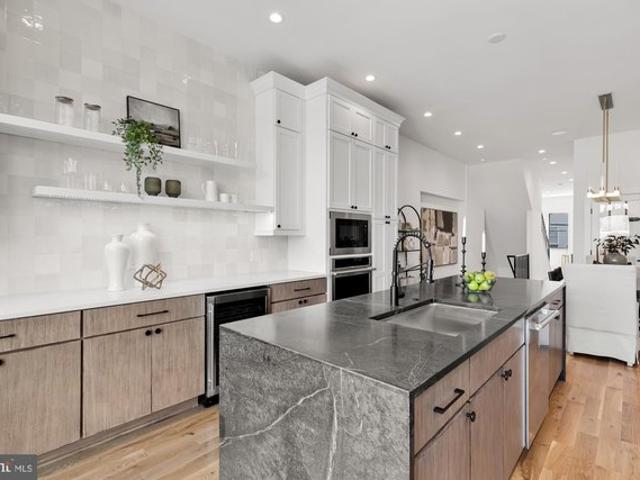Townhouse for sale in Gibsonton, Maryland