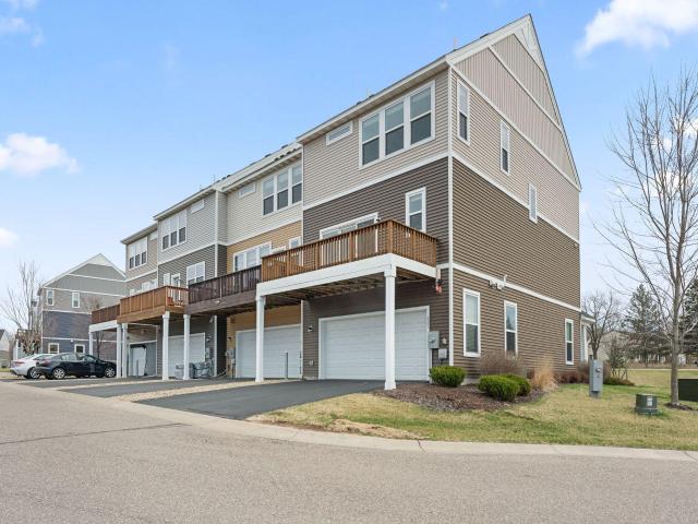 Townhouse for sale in Chaska, Minnesota