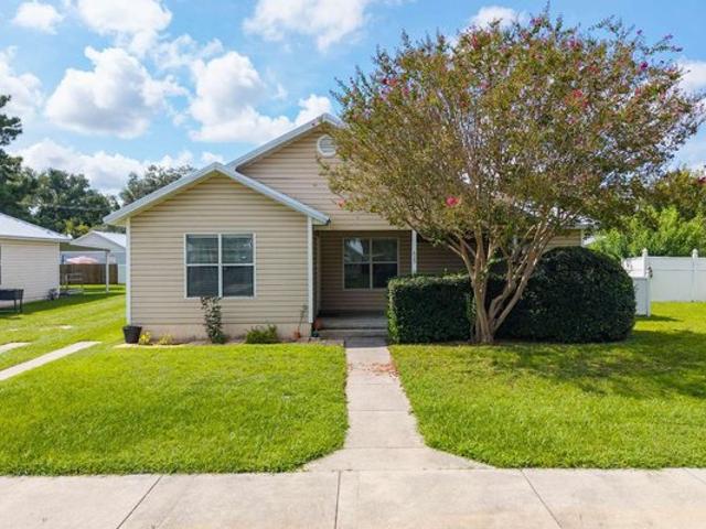 House for sale in Suwannee, Florida