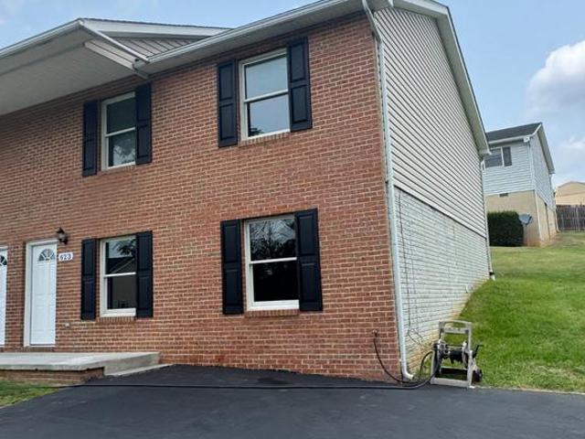 Townhouse for sale in Virginia