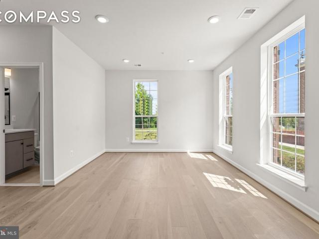 Condo for sale in Oxon Hill, Maryland