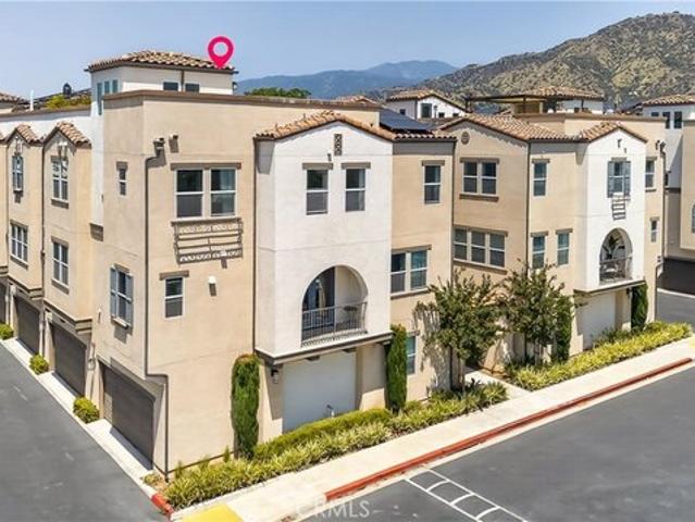 Townhouse for sale in Glendora, California