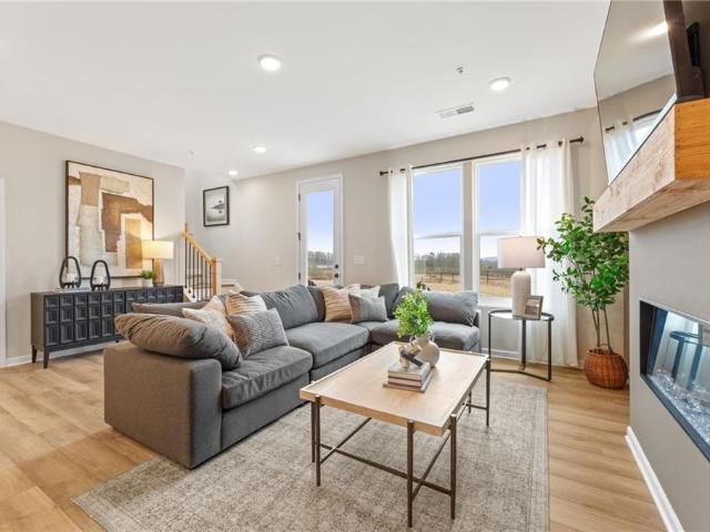 Townhouse for sale in Cumming, Georgia