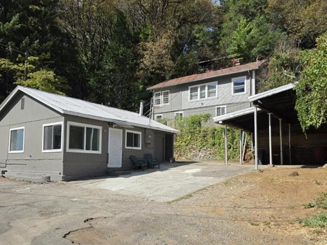 House for sale in Dunsmuir, California