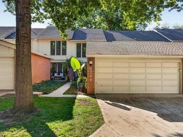 Townhouse for sale in Mission, Johnson County