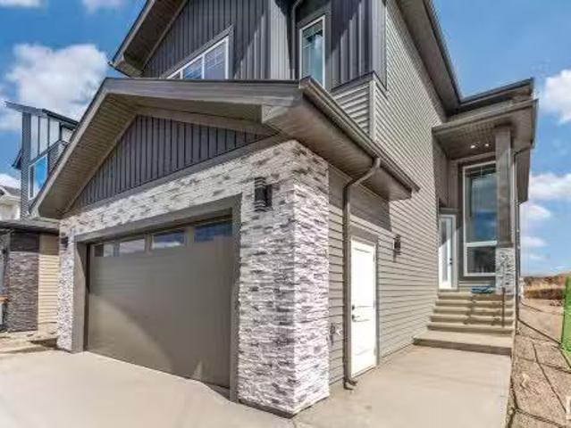 House for sale in Alberta
