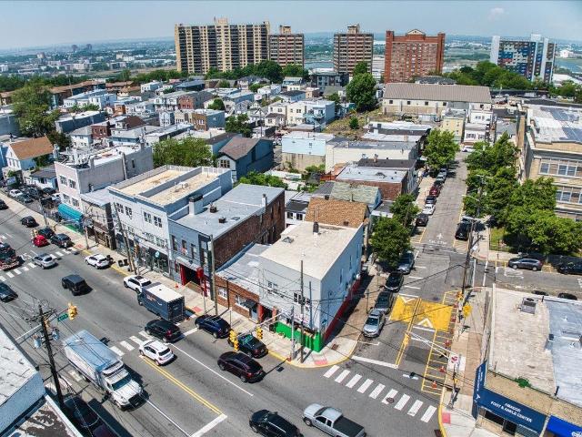 House for sale in Hudson, New Jersey