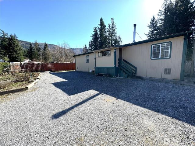 House for sale in Deming, Washington