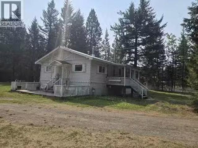 House for sale in Caribou Hide, British Columbia