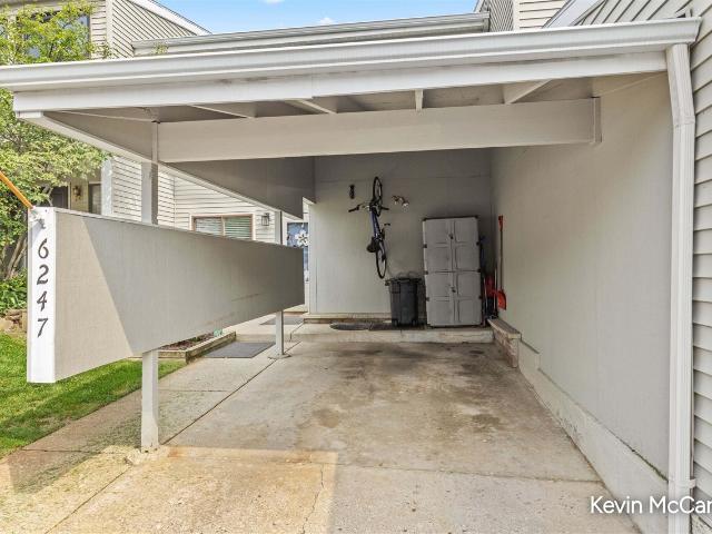 Condo for sale in Cascade Charter Township, Grand Rapids