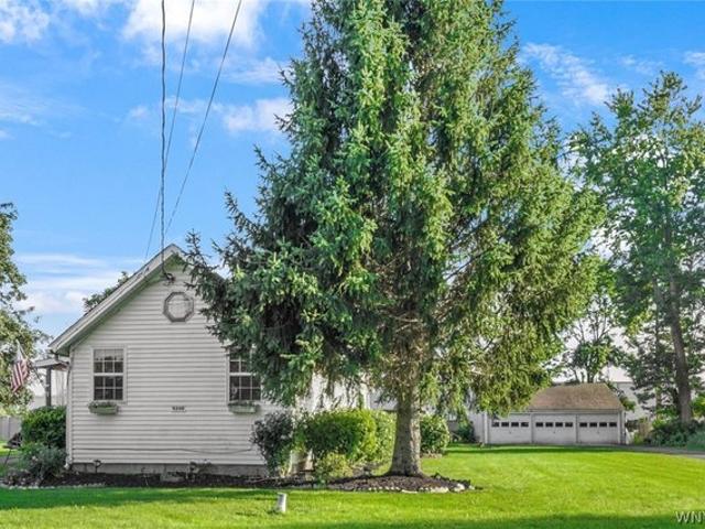 House for sale in Niagara, New York