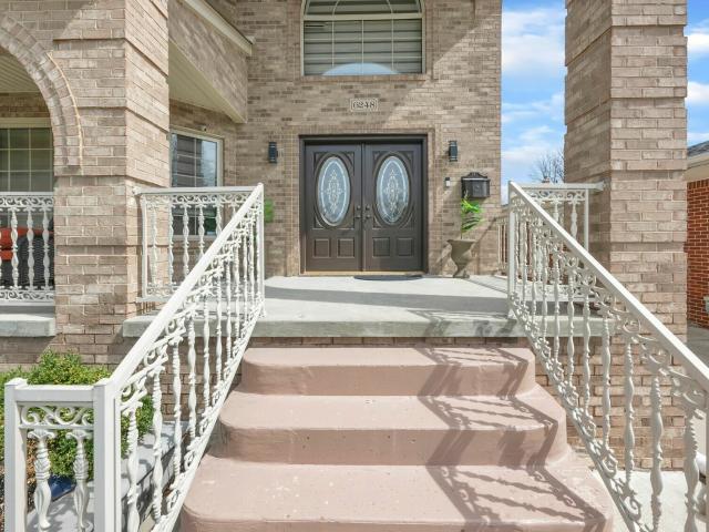 House for sale in Dearborn Heights