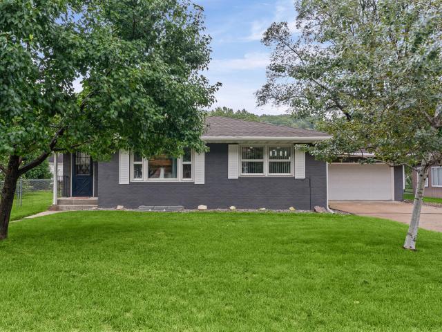House for sale in Onalaska, La Crosse County
