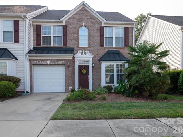 Townhouse for sale in Clover, South Carolina