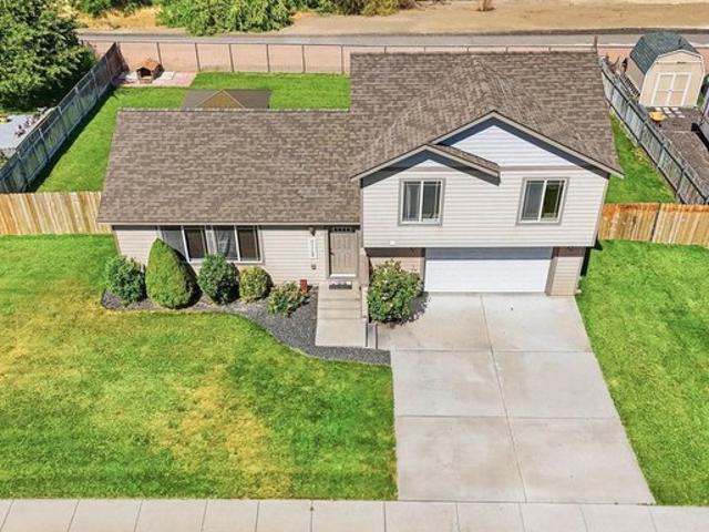 House for sale in Benton City, Washington