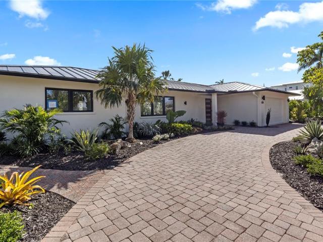 House for sale in Holmes Beach, Florida