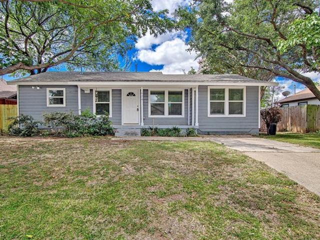 House for sale in Hurst, Texas
