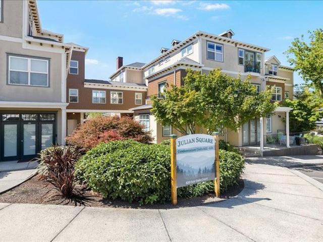 Condo for sale in Oregonia