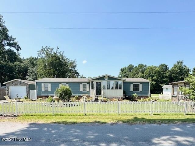 House for sale in Cove City, North Carolina
