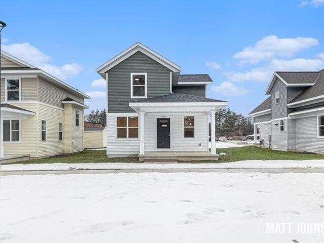 House for sale in Third Ward, Grand Rapids