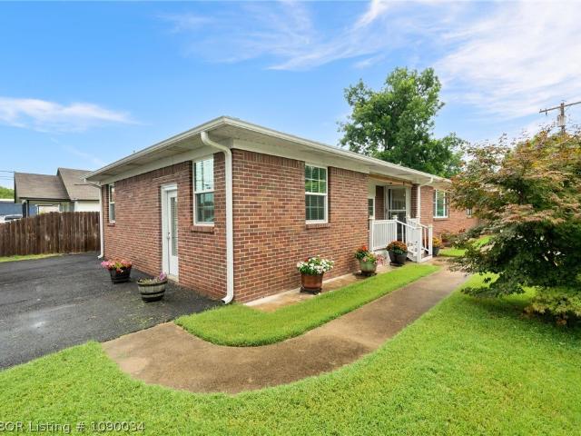 House for sale in Ark