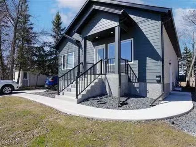 House for sale in East St. Paul, Manitoba