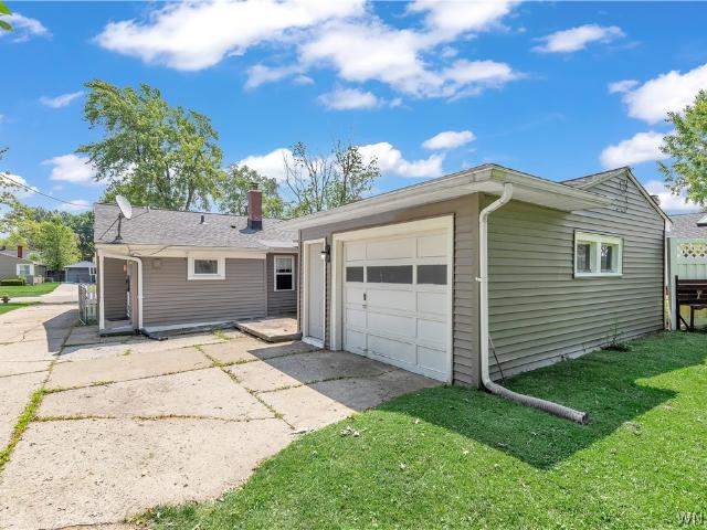 House for sale in Tonawanda, New York