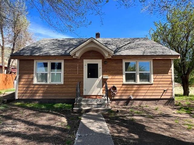 House for sale in Lakeview, Lake County