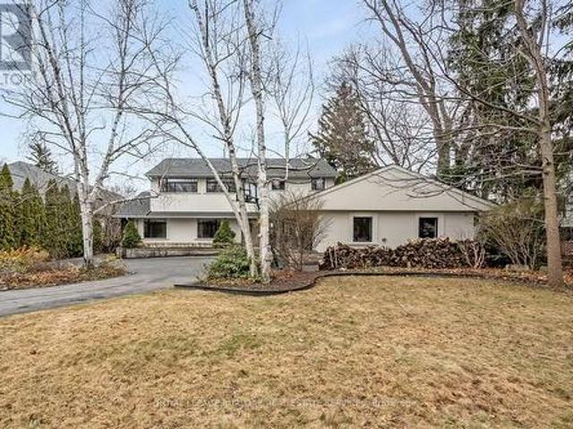 House for sale in Burlington, Ontario