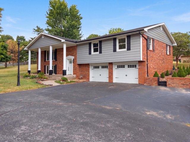 House for sale in Barry, Missouri