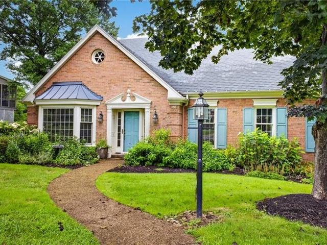 Townhouse for sale in Pittsburg, Pennsylvania