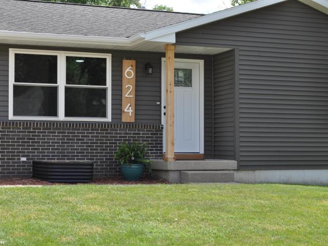 House for sale in Carroll, Iowa