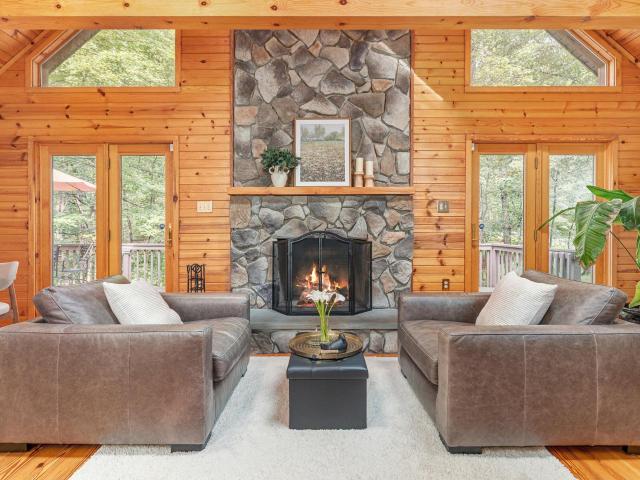 House for sale in Hedgesville, West Virginia