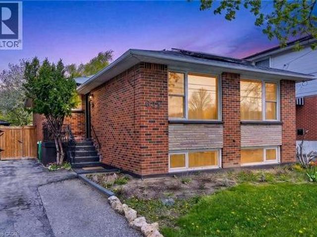 House for sale in Ancaster, Ontario