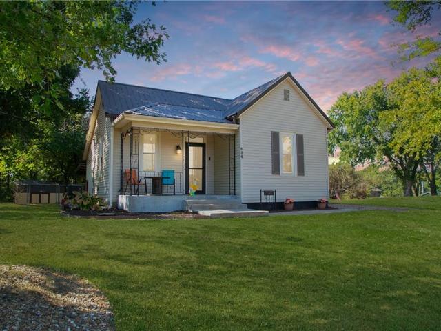 House for sale in Clinton, Missouri