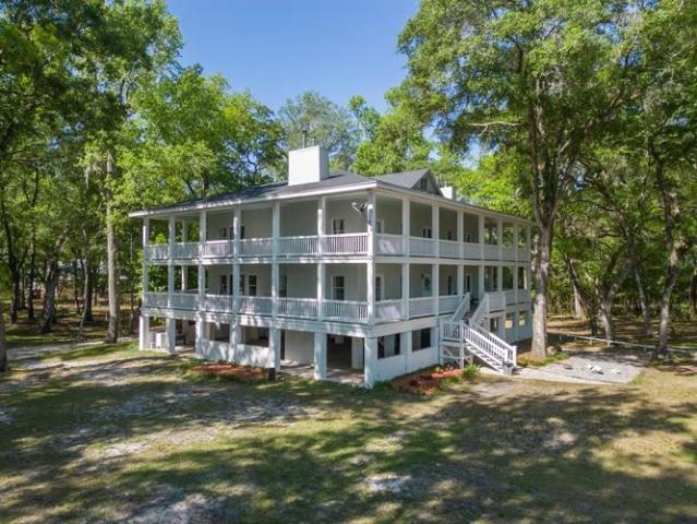 House for sale in Bell, Florida