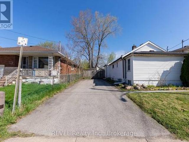House for sale in Niagara, Ontario