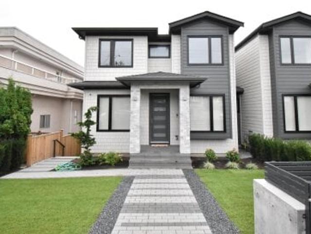 Duplex for sale in Burnaby, British Columbia