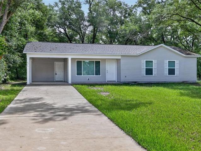 House for sale in Ocklawaha, Florida