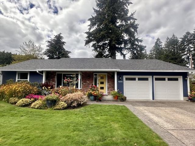 House for sale in Gold Ridge, Beaverton