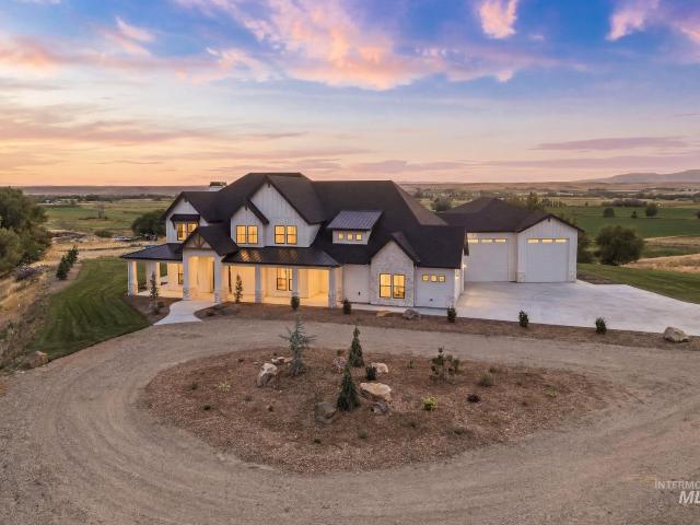 House for sale in New Plymouth, Idaho
