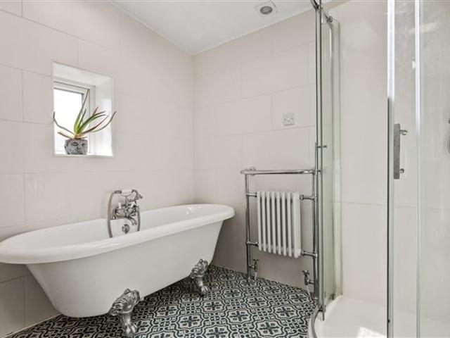 Detached House for sale in Portlaoise, North Tipperary